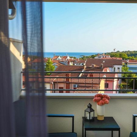 Blue Sky Apartment Ровінь Екстер'єр фото