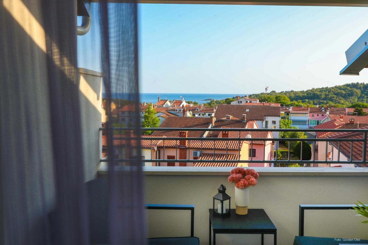 Blue Sky Apartment Ровінь Екстер'єр фото